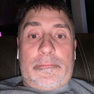 Meet your Posher, Craig